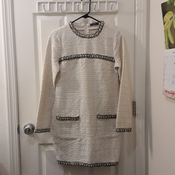 Cream dress with pockets - Picture 1 of 4